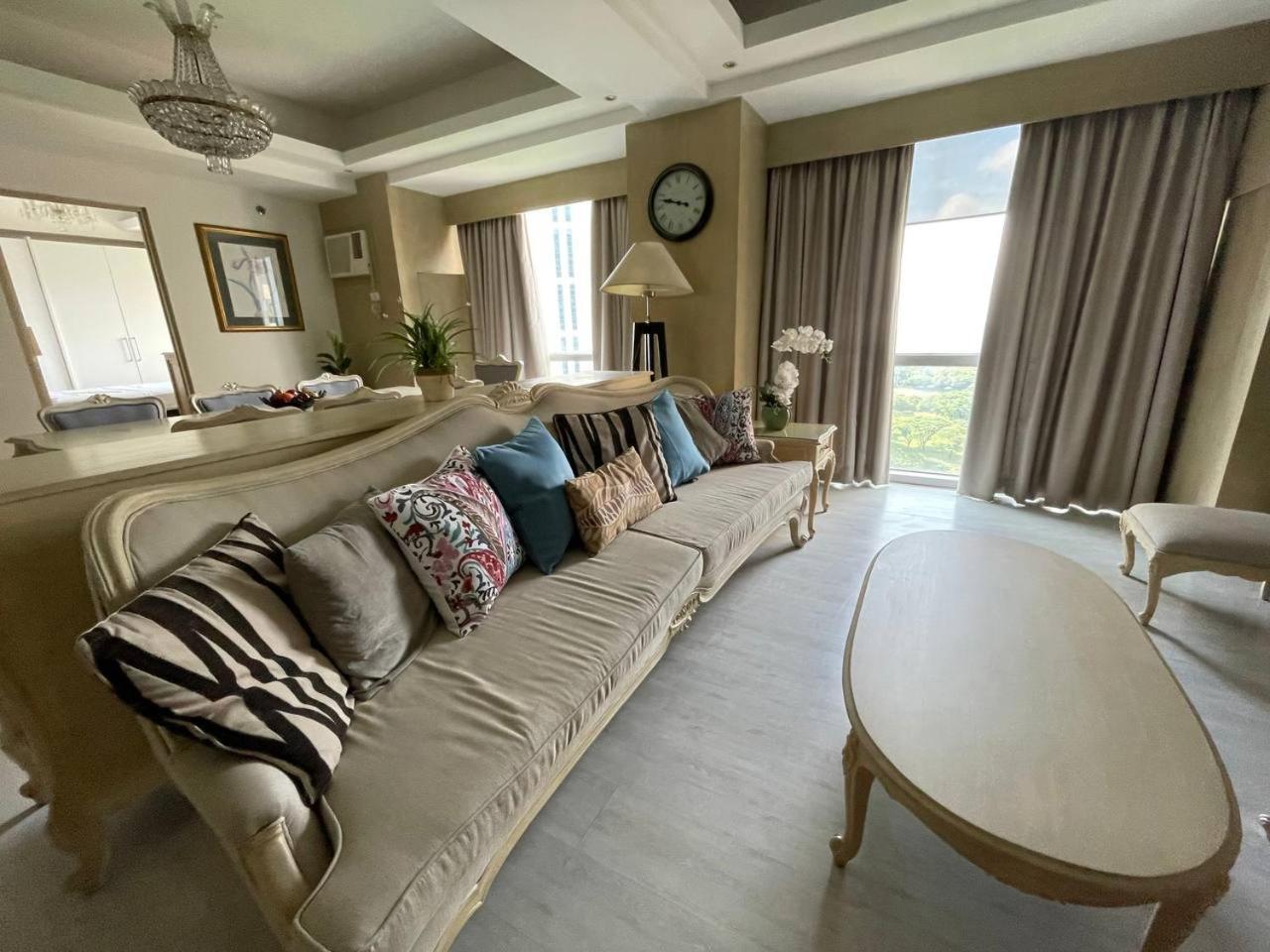 Avant At The Fort By Urban Realty Manila Exterior foto